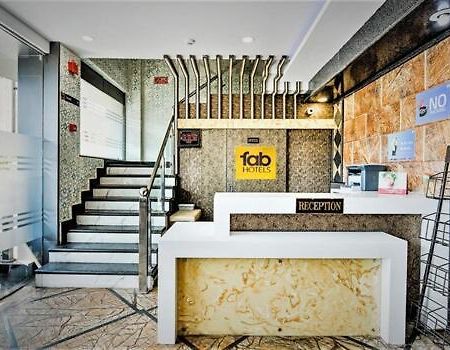 Hotel Metro 勒克瑙 外观 照片